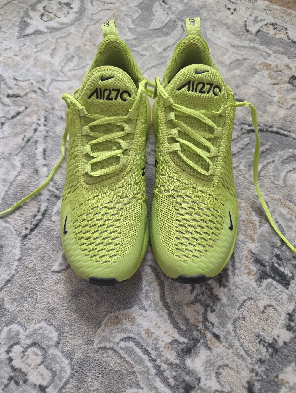 Nike Womens Neon Green Air 270